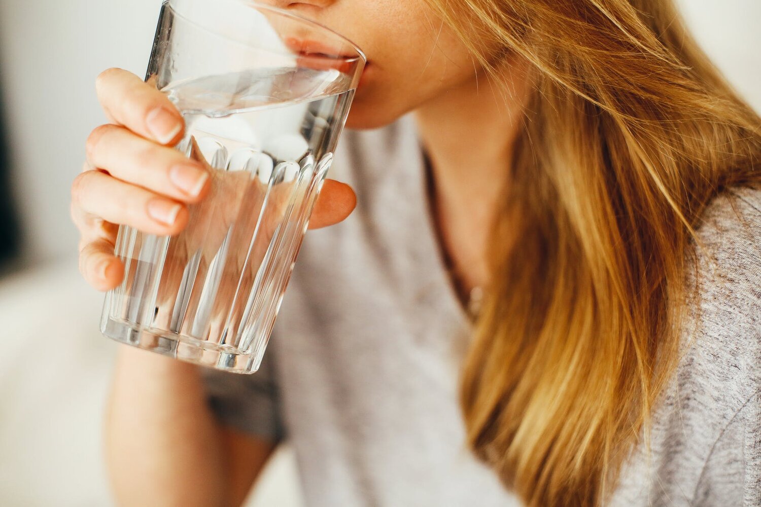 10 Hacks to Drink More Water Everyday